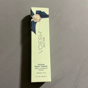 V'oesh New York  vegan body cream. Green tea. NIB